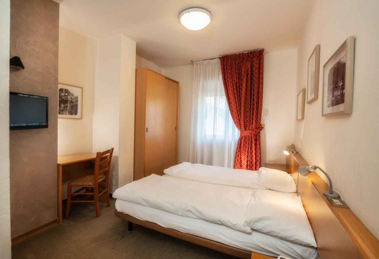 Hotel Rendez Vous Chatillon Bagian luar foto