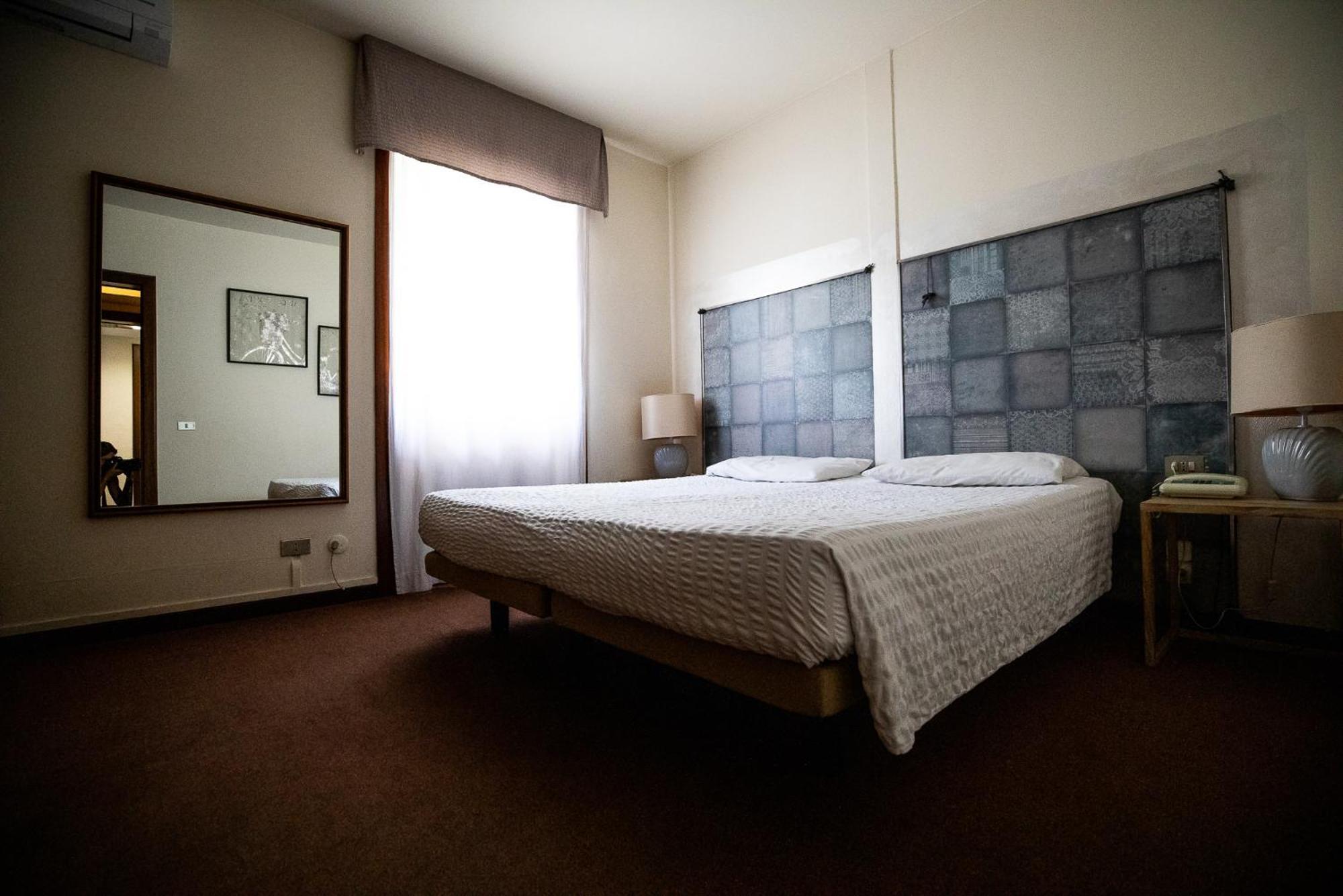 Hotel Rendez Vous Chatillon Bagian luar foto