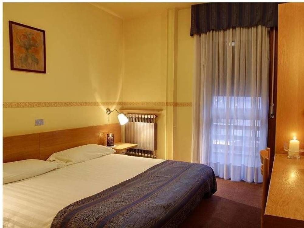 Hotel Rendez Vous Chatillon Bagian luar foto